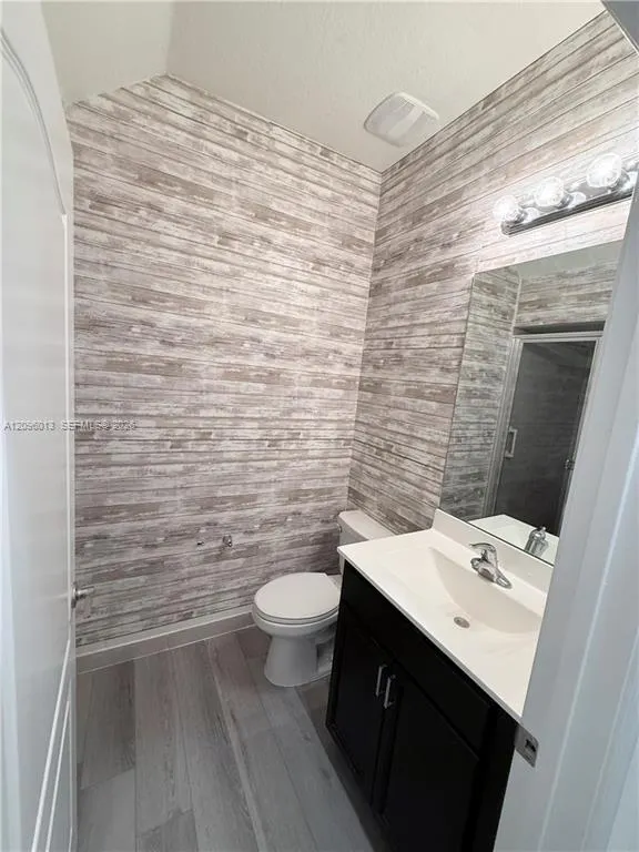10055 W Villa Circle #0