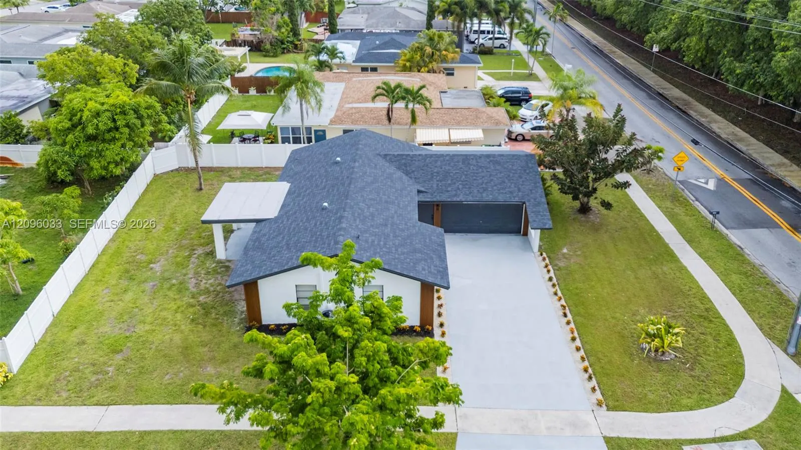 5090 SW 11th Street