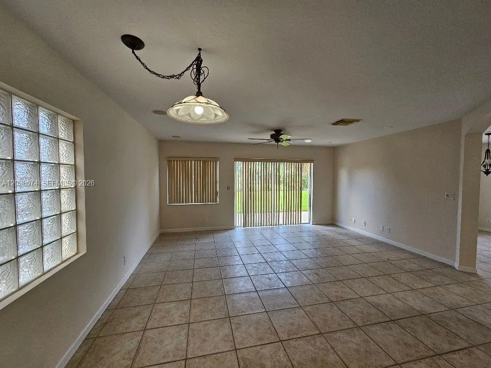 7604 Sierra Ridge Lane