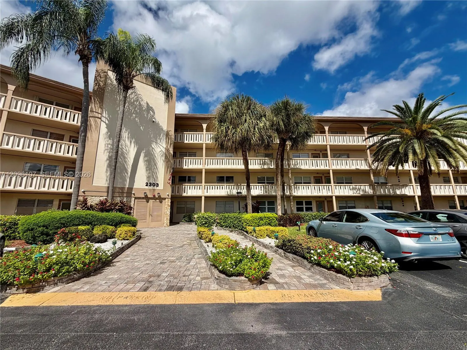 2303 Lucaya Lane #C4