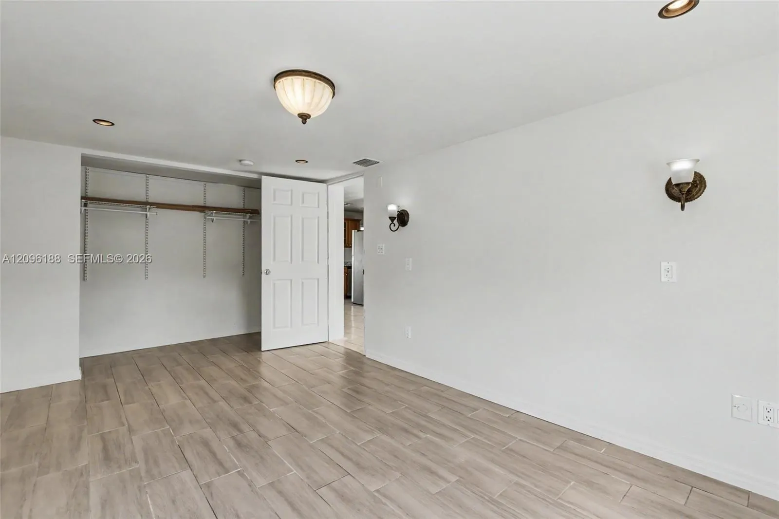 6201 NW 9th Court
