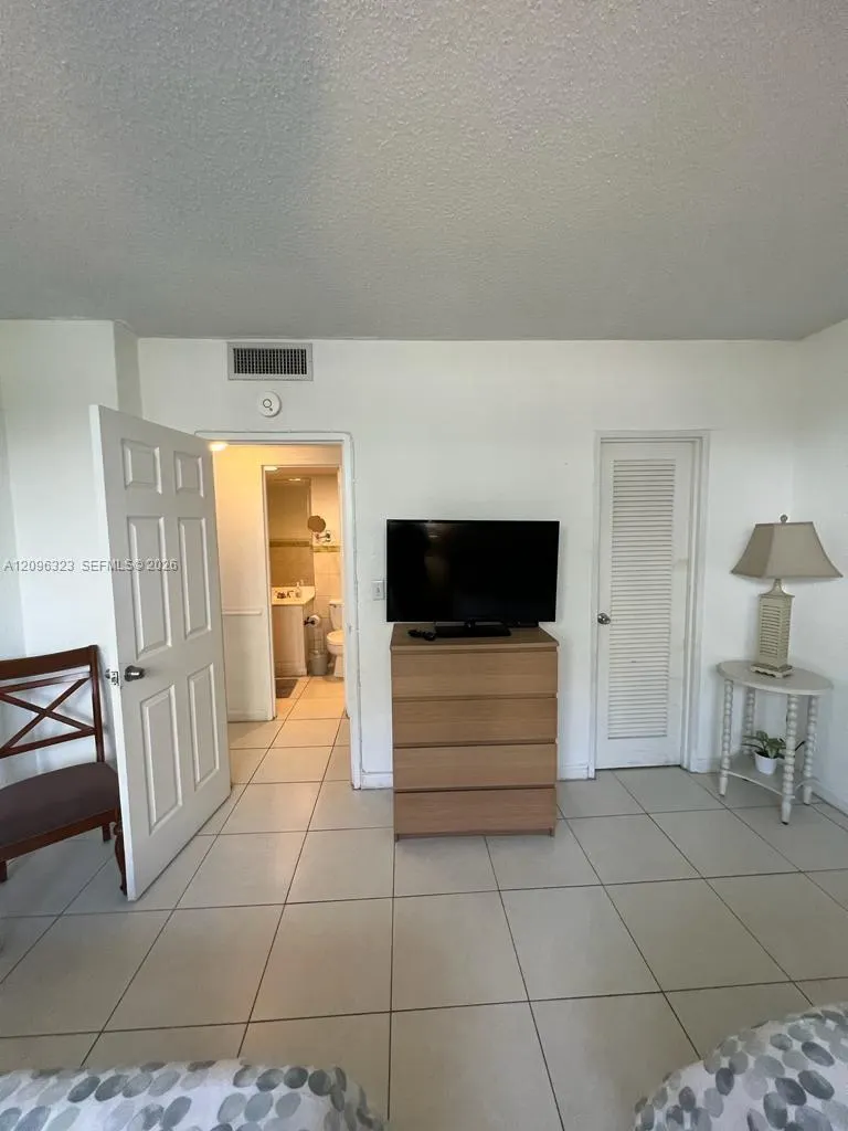 3901 S Ocean Drive #3A