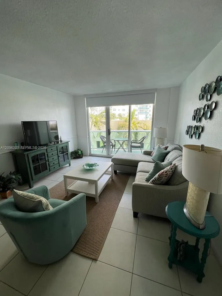 3901 S Ocean Drive #3A