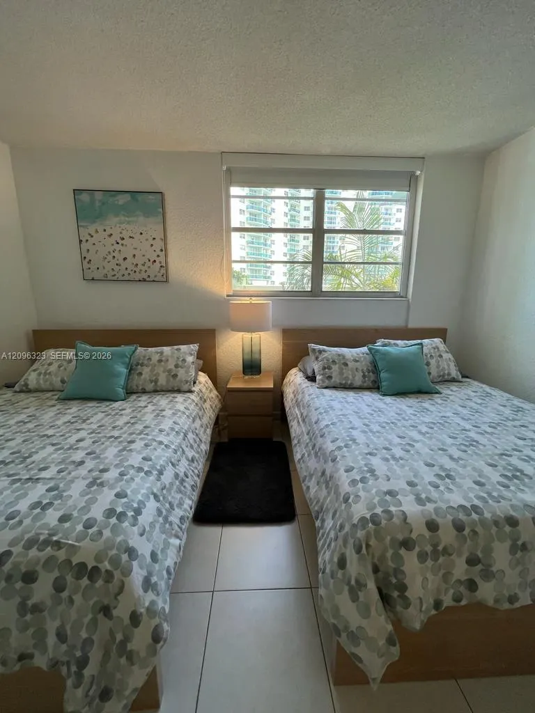3901 S Ocean Drive #3A