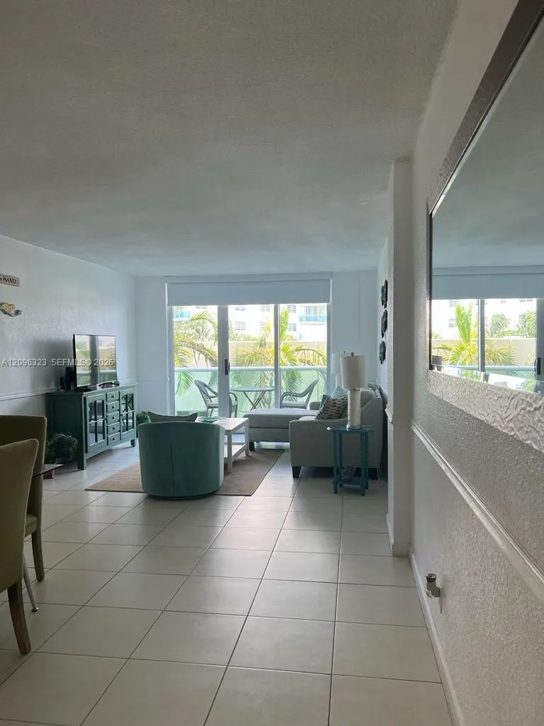 3901 S Ocean Drive #3A