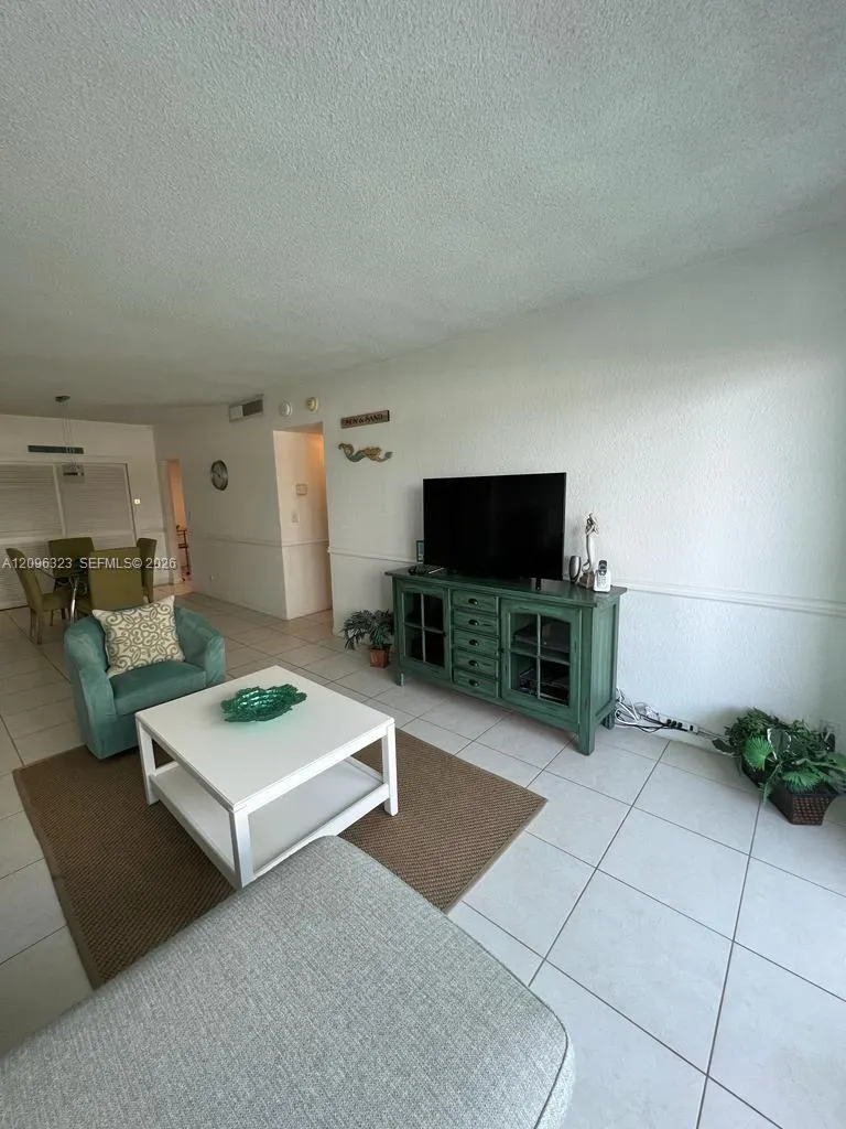 3901 S Ocean Drive #3A