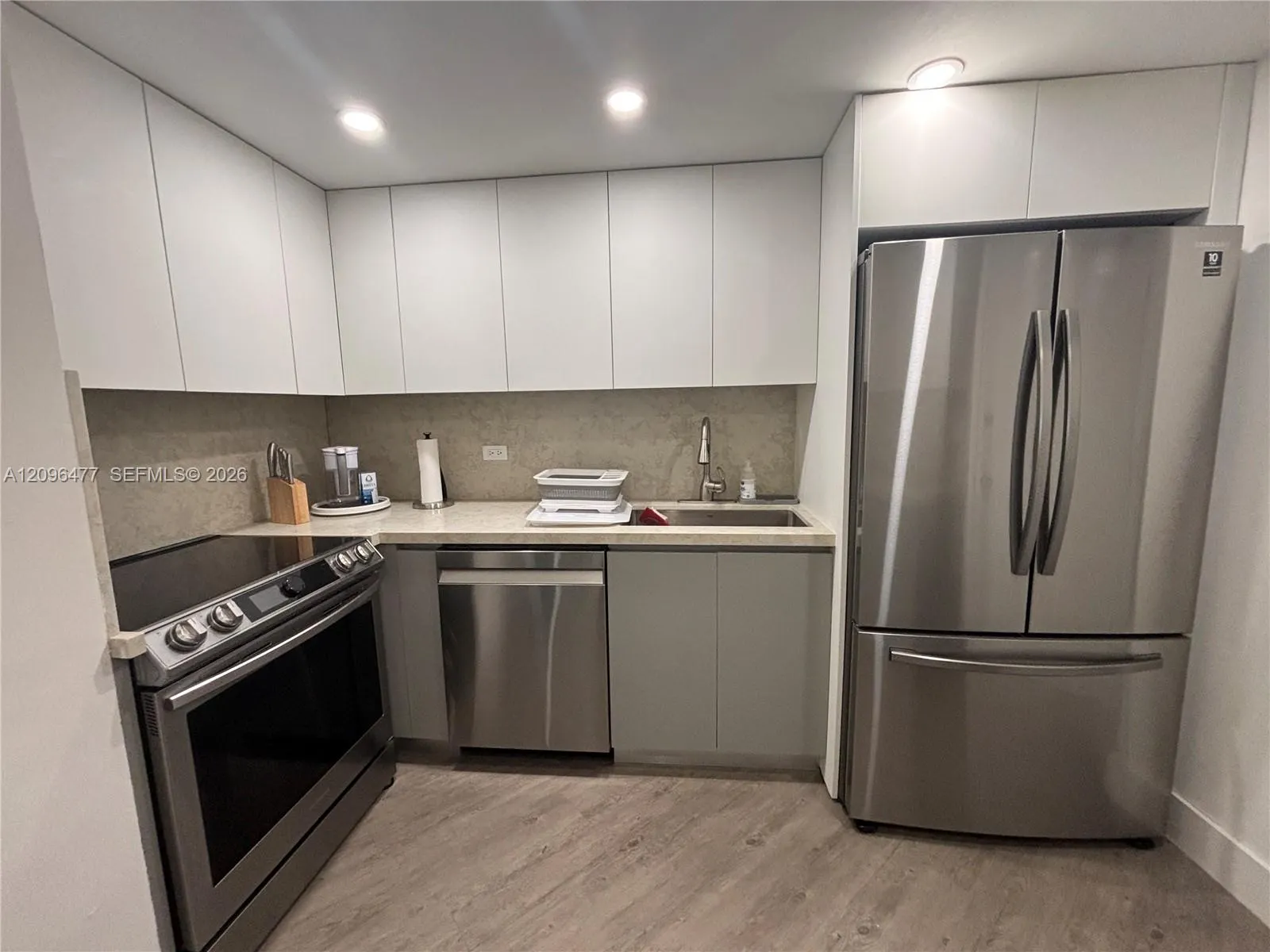 905 Brickell Bay Drive #1124