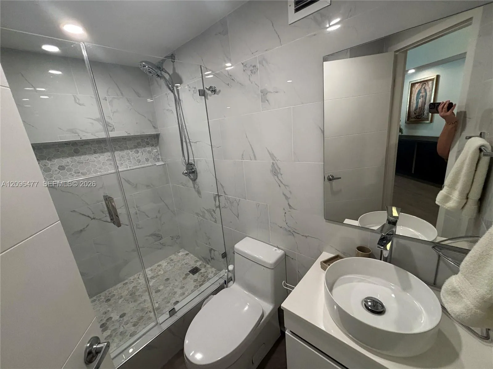905 Brickell Bay Drive #1124