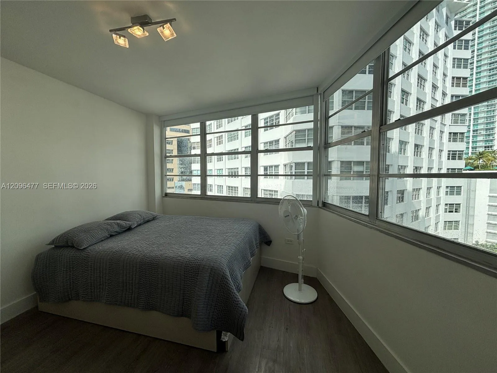 905 Brickell Bay Drive #1124