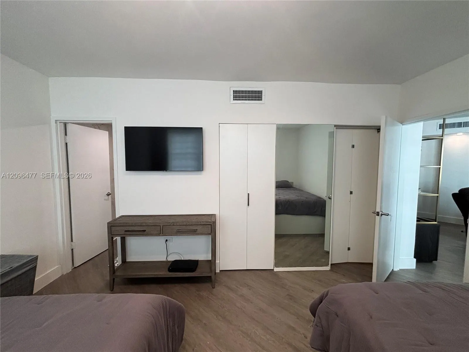 905 Brickell Bay Drive #1124