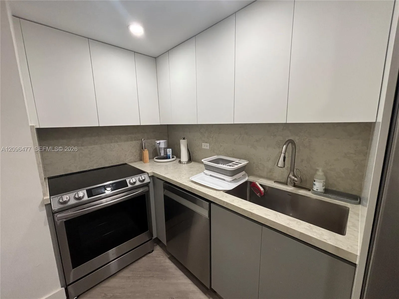 905 Brickell Bay Drive #1124