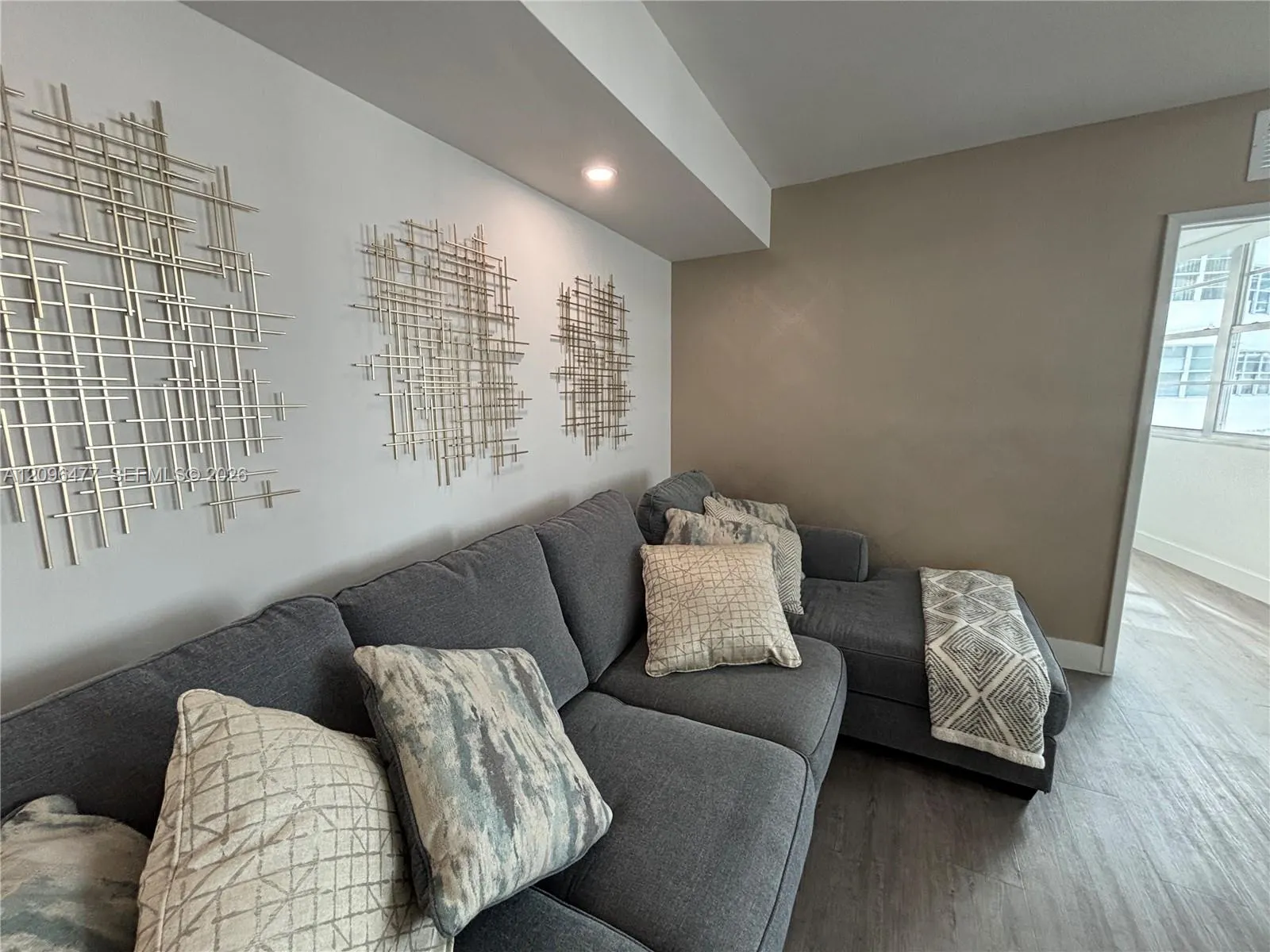 905 Brickell Bay Drive #1124