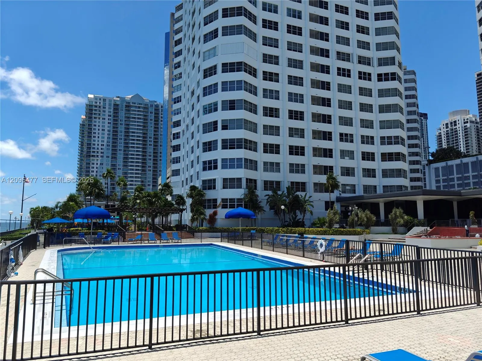 905 Brickell Bay Drive #1124