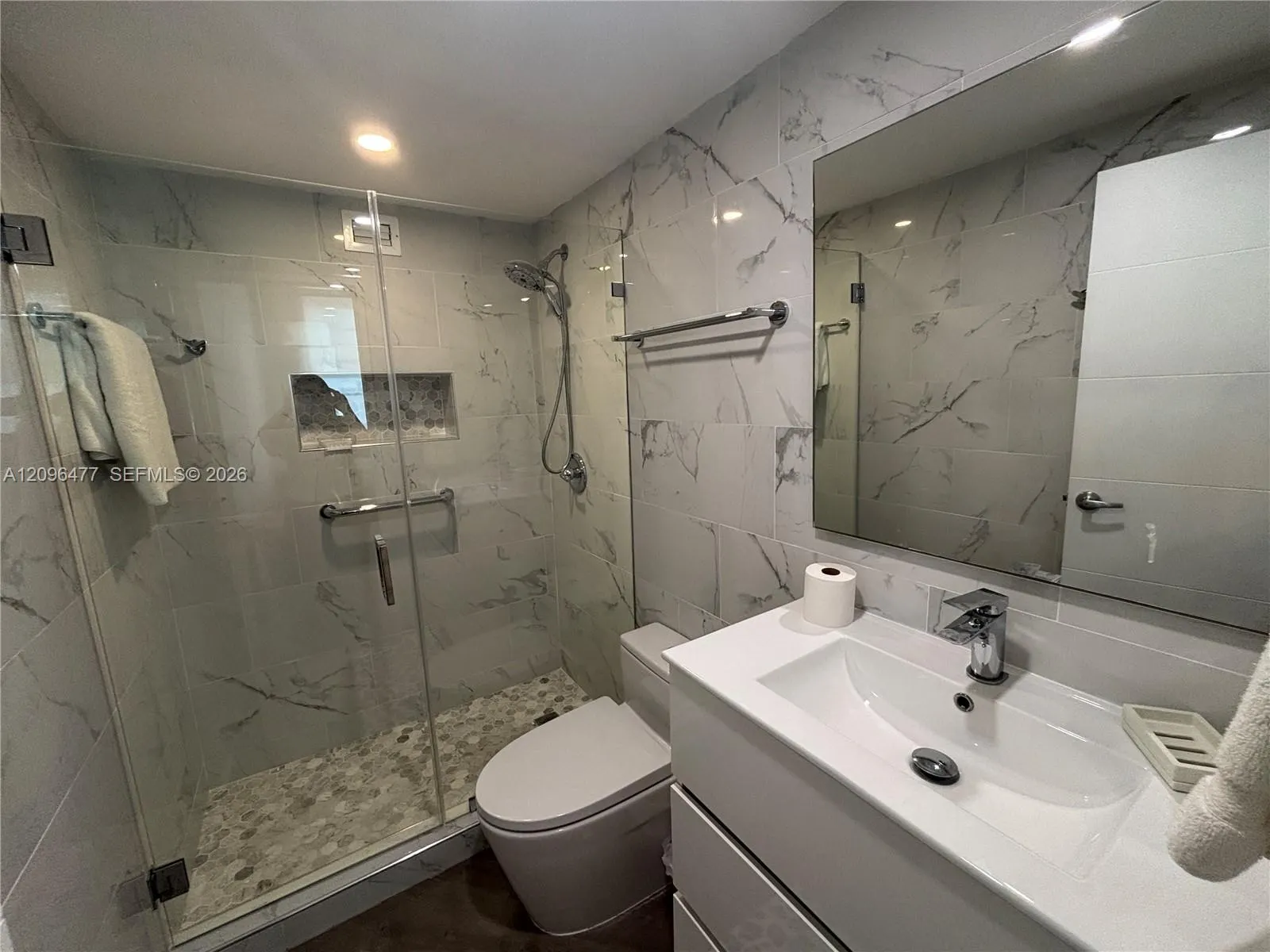 905 Brickell Bay Drive #1124