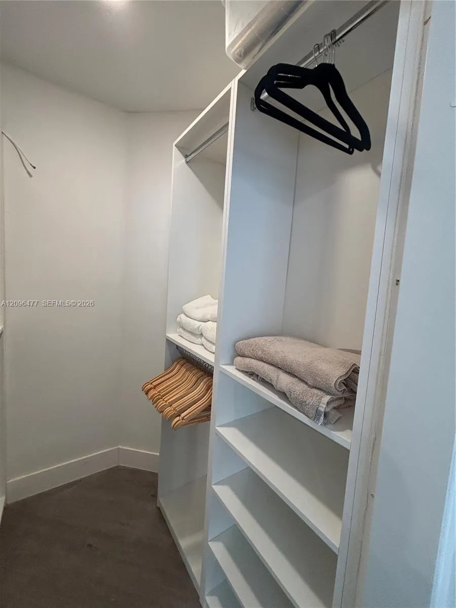 905 Brickell Bay Drive #1124