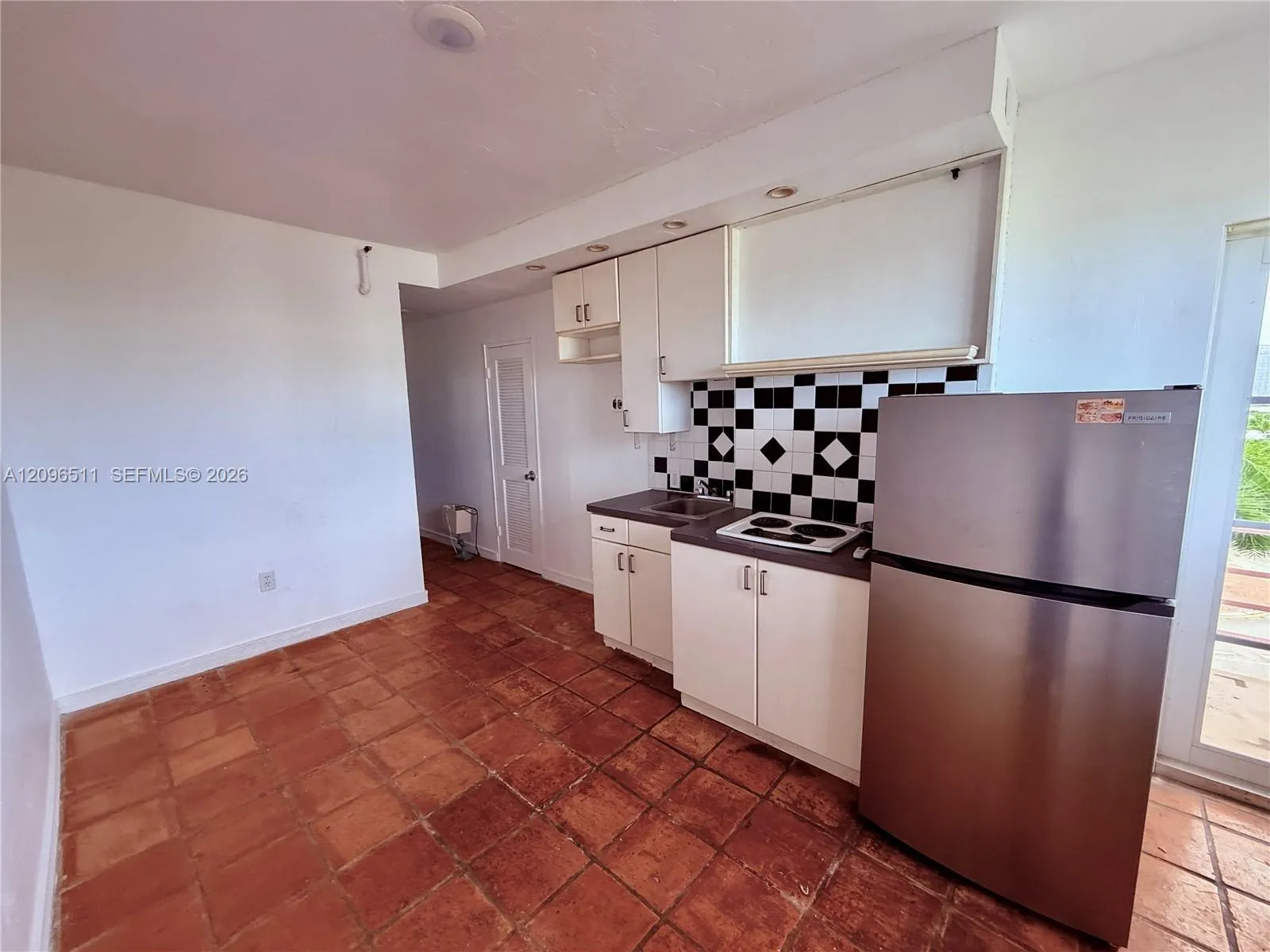 255 W 24th Street #435