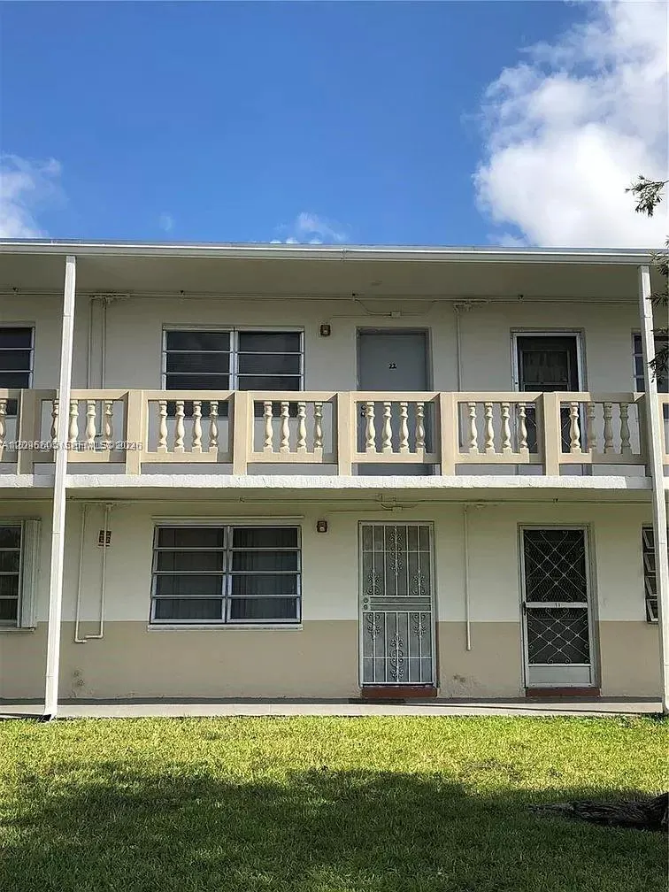 130 NE 202nd Terrace #S22