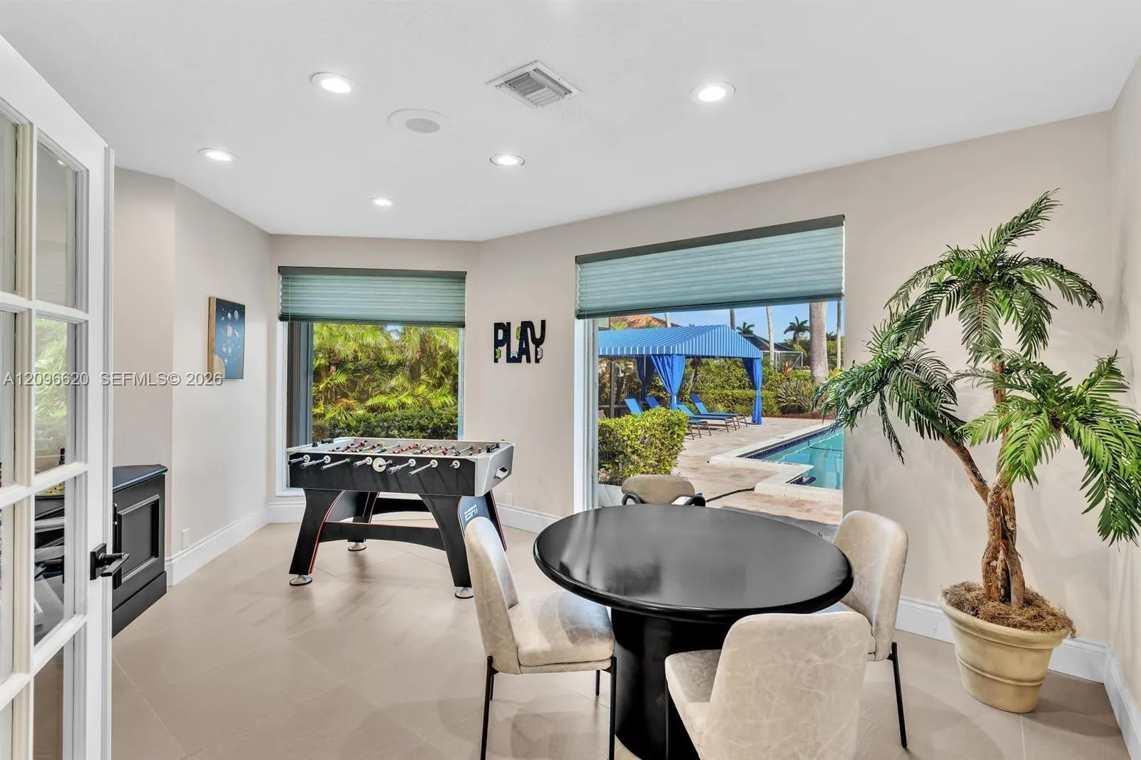19314 King Palm Court #19314