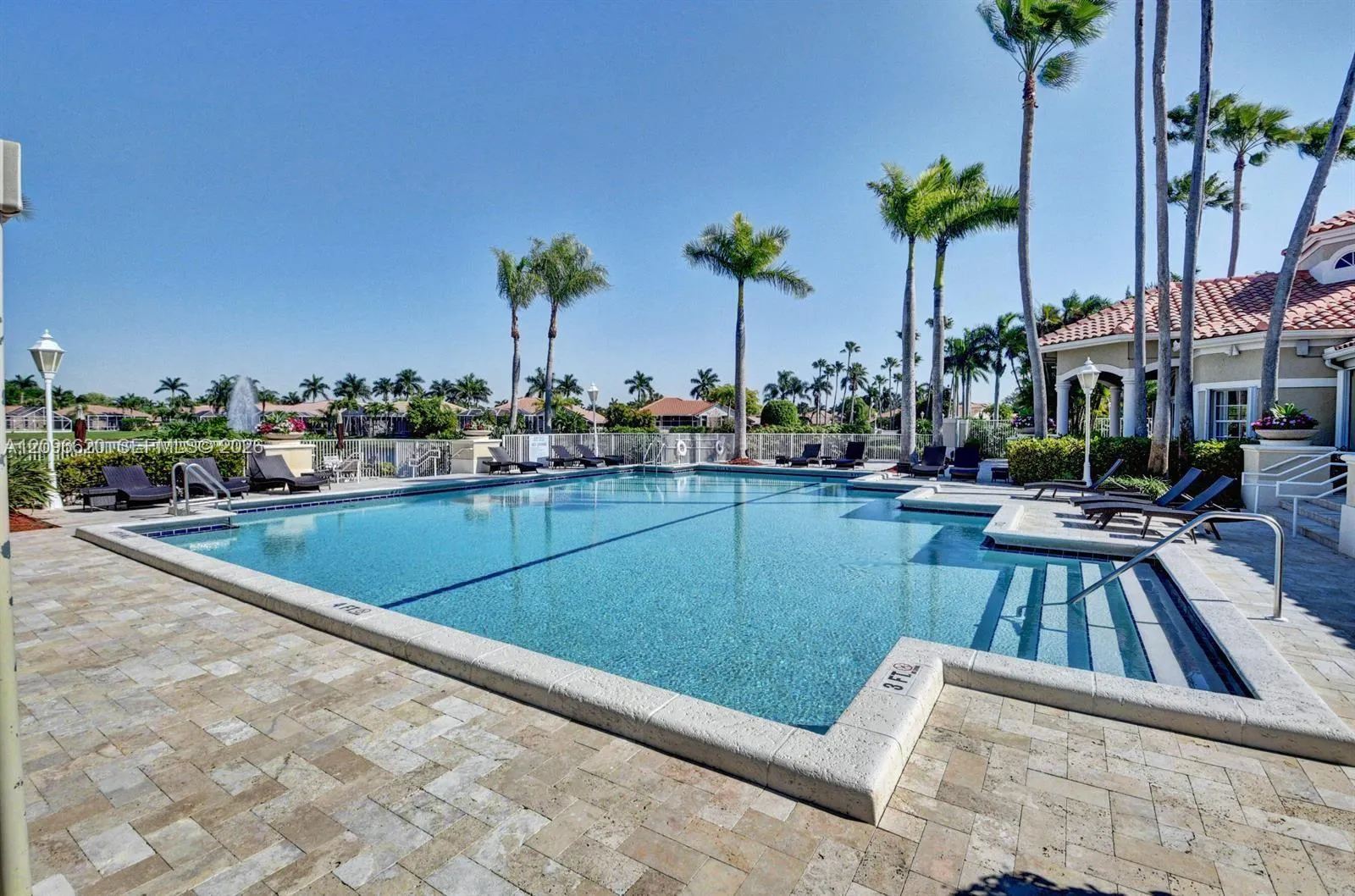 19314 King Palm Court #19314