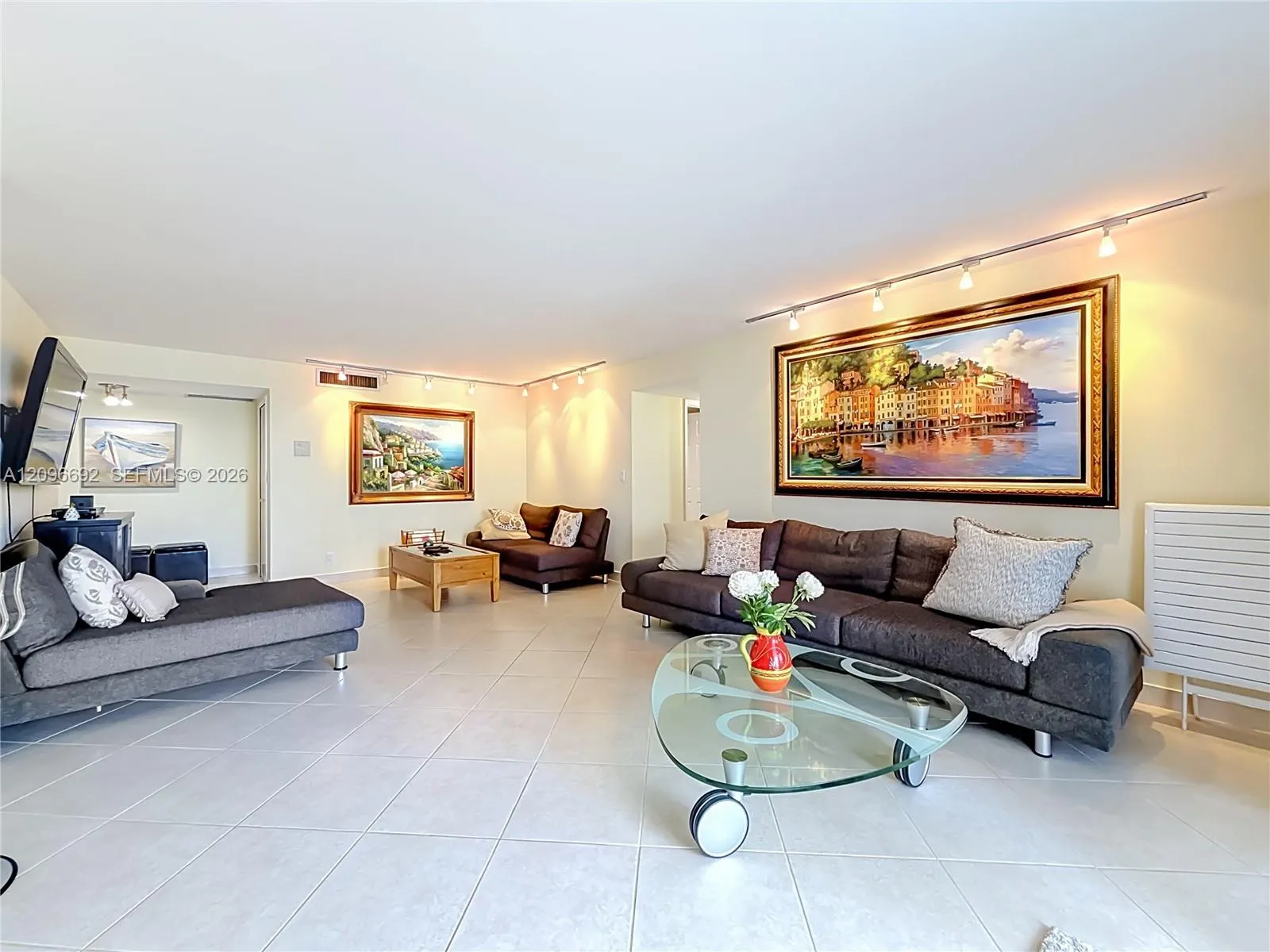 1880 S Ocean Drive #304