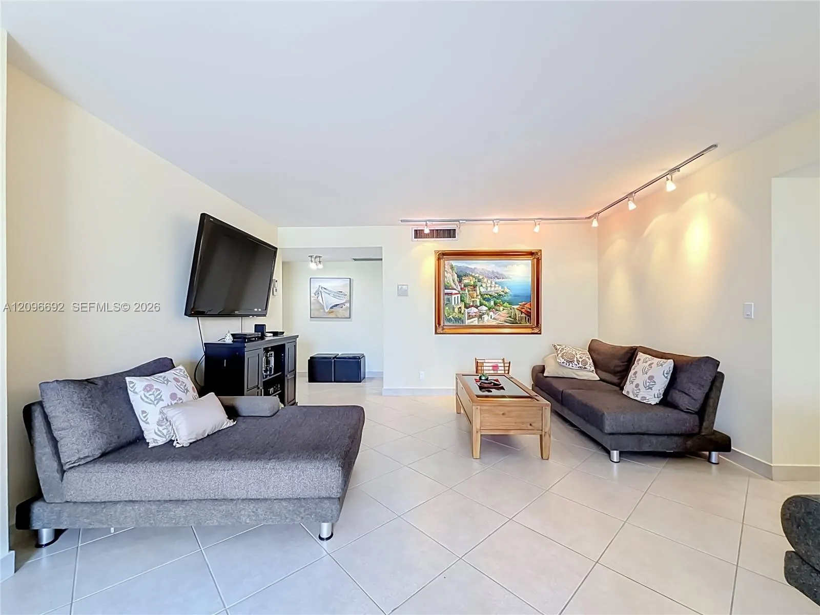 1880 S Ocean Drive #304