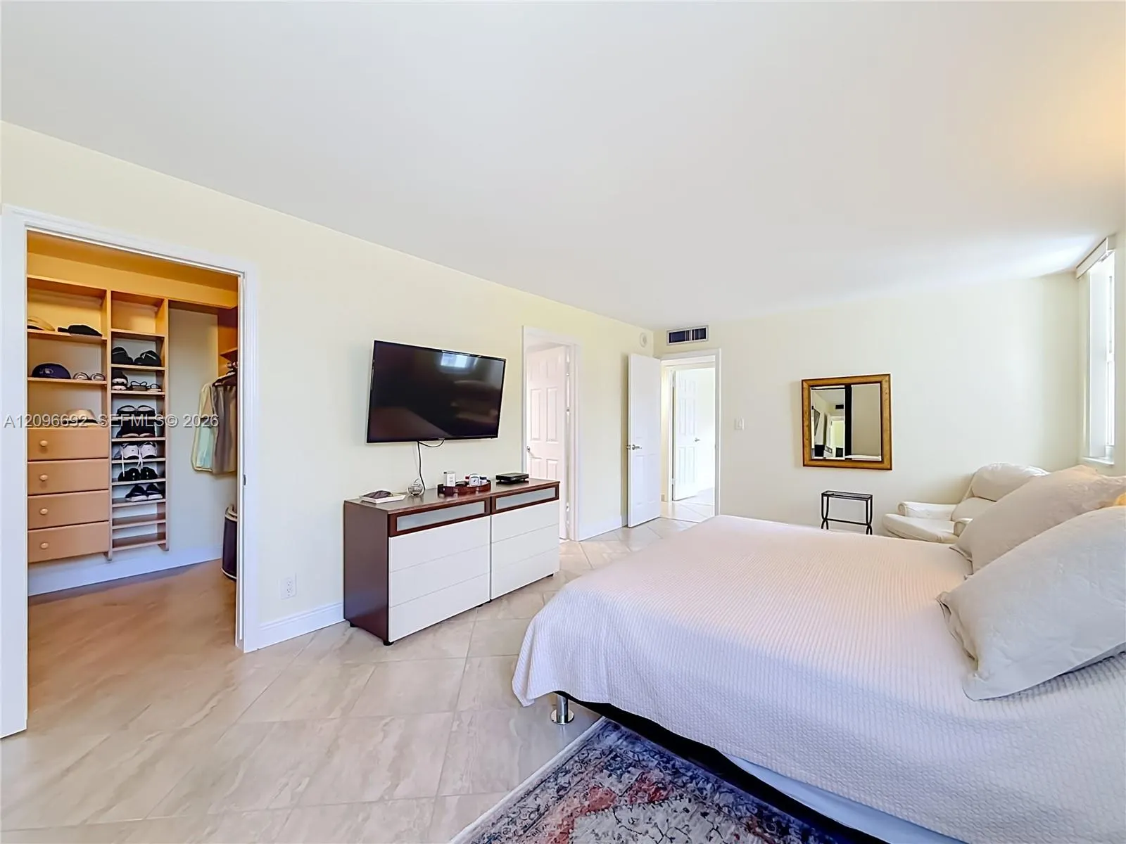 1880 S Ocean Drive #304