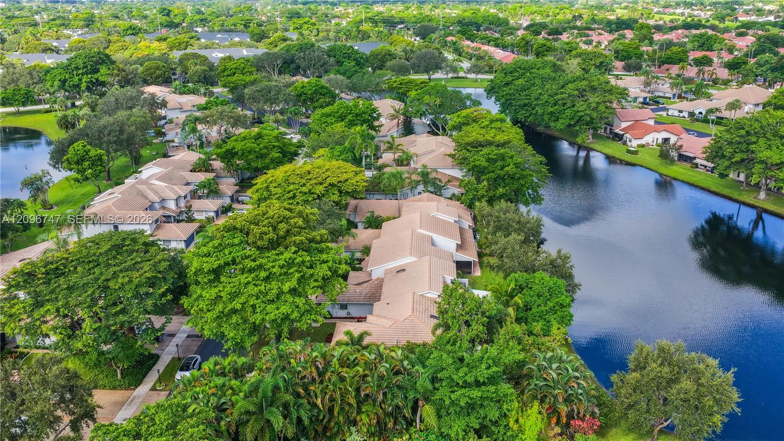 3237 Deer Creek Lake Shore Drive