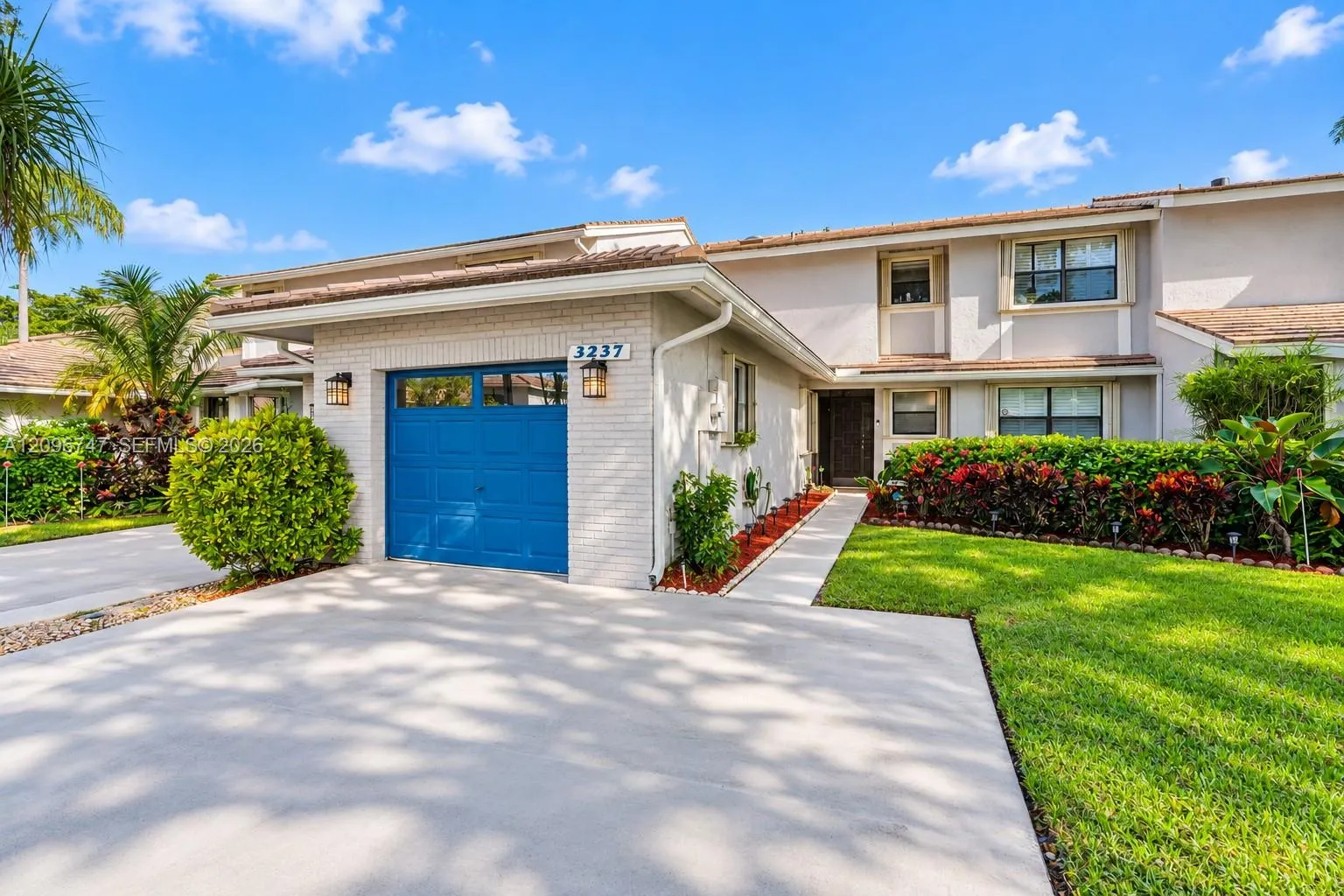 3237 Deer Creek Lake Shore Drive