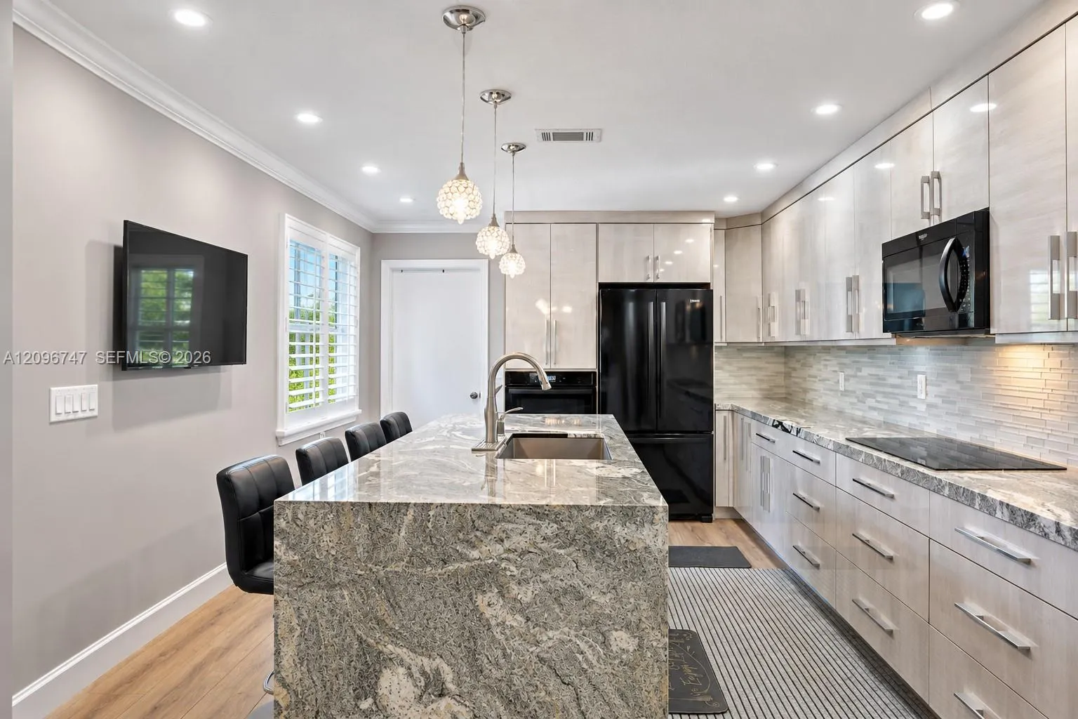 3237 Deer Creek Lake Shore Drive