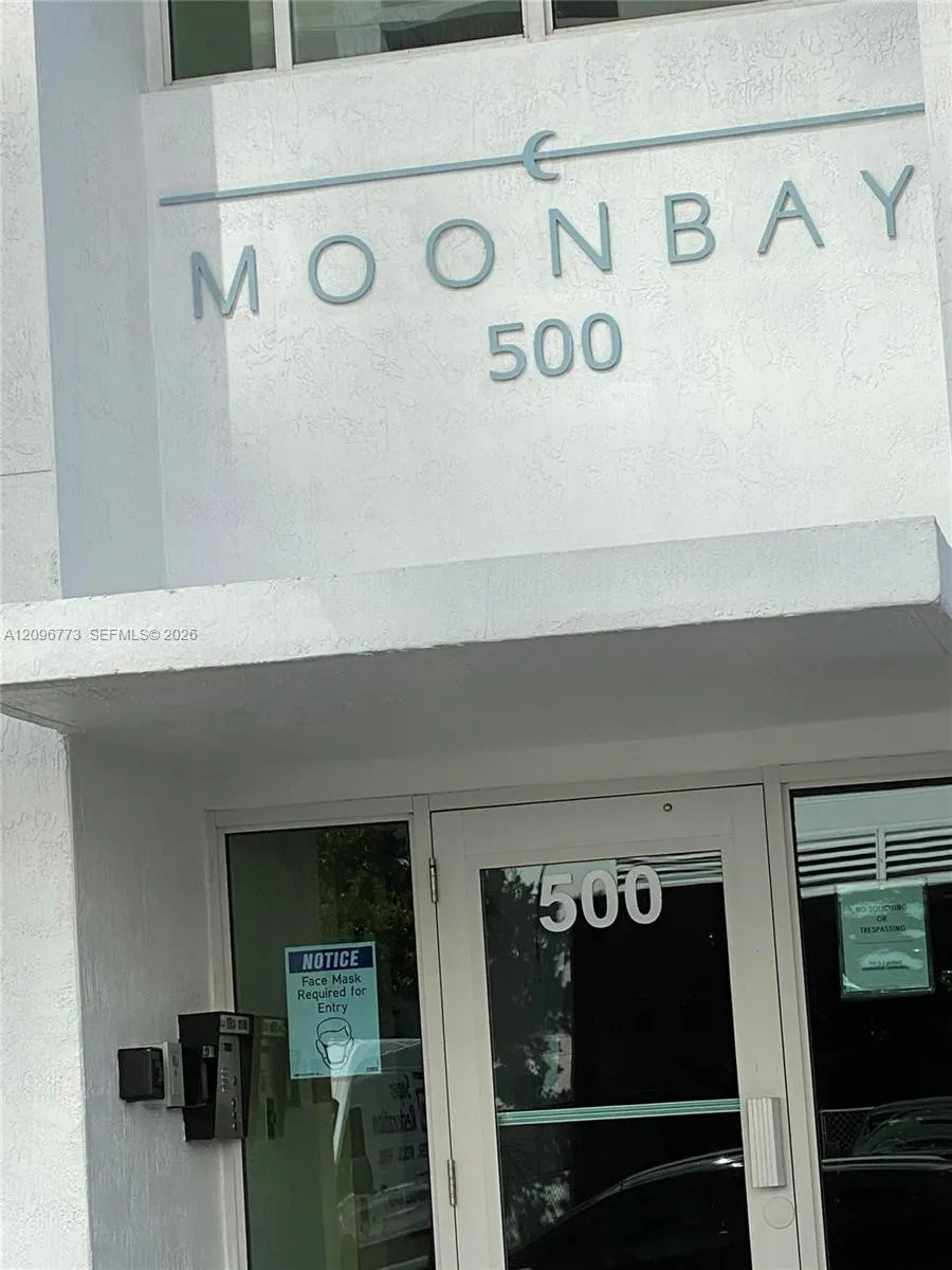 500 NE 29th Street #801