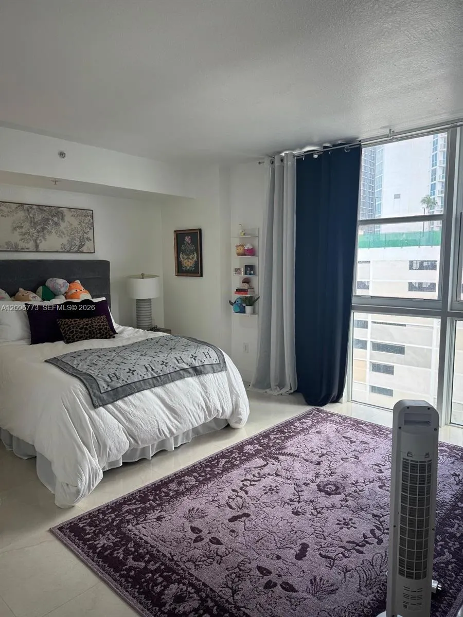 500 NE 29th Street #801