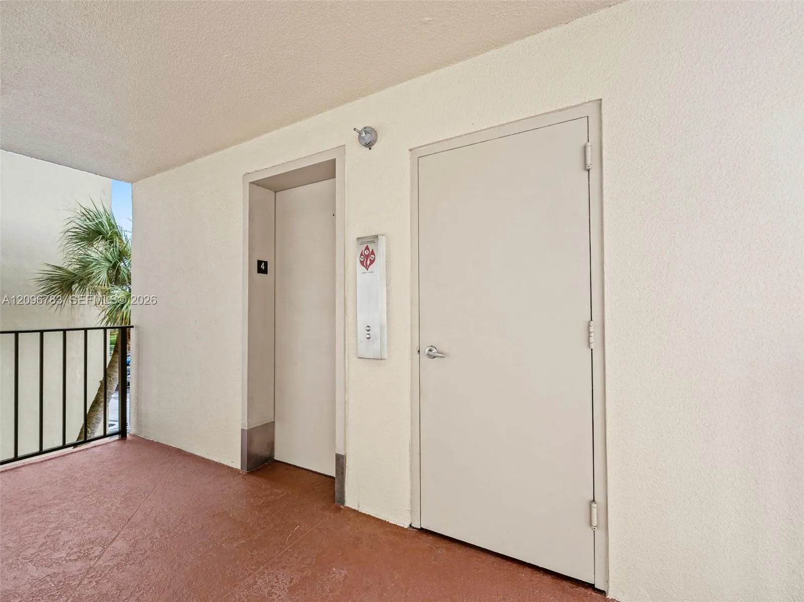 3661 Via Poinciana #401