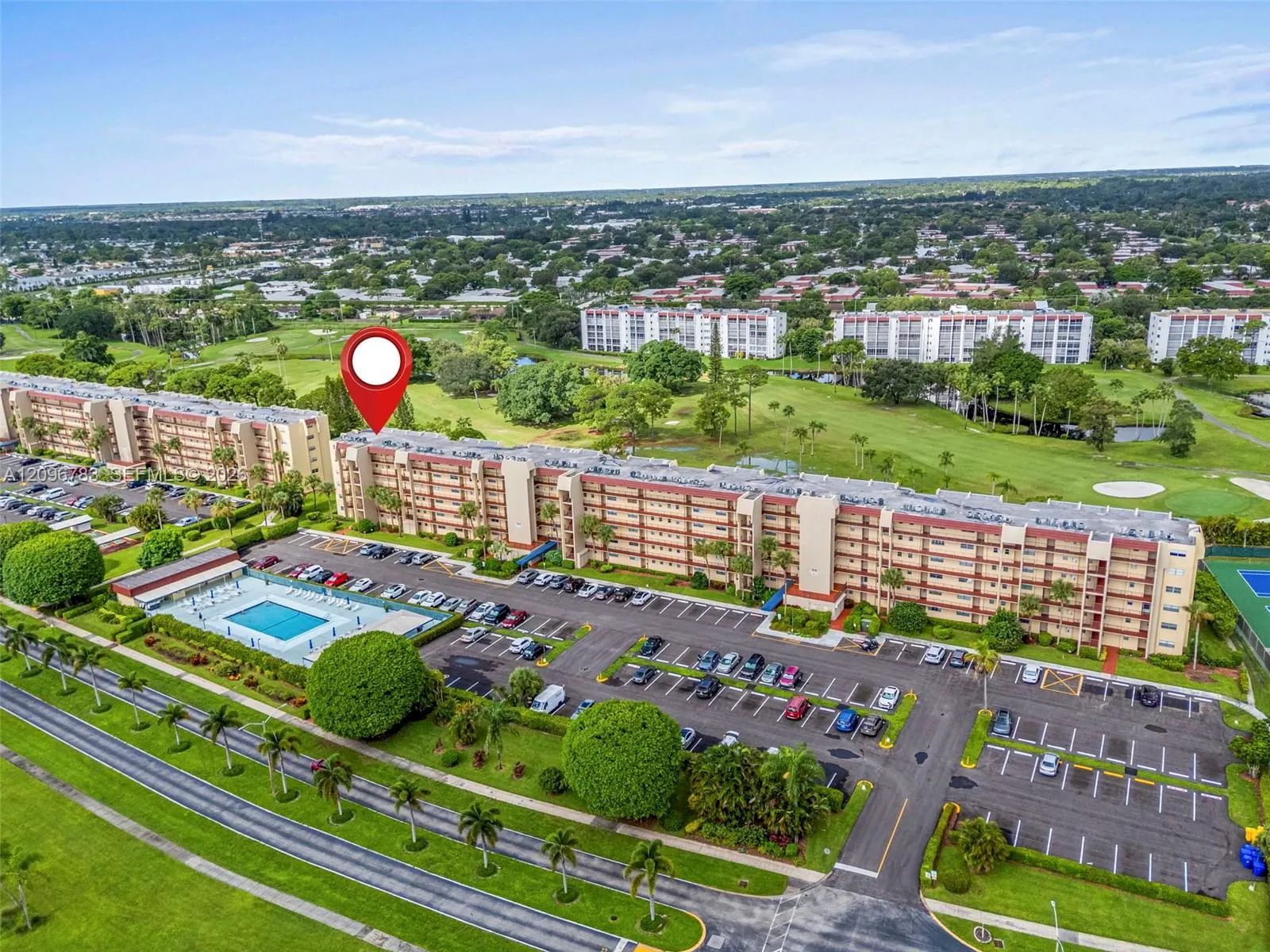 3661 Via Poinciana #401