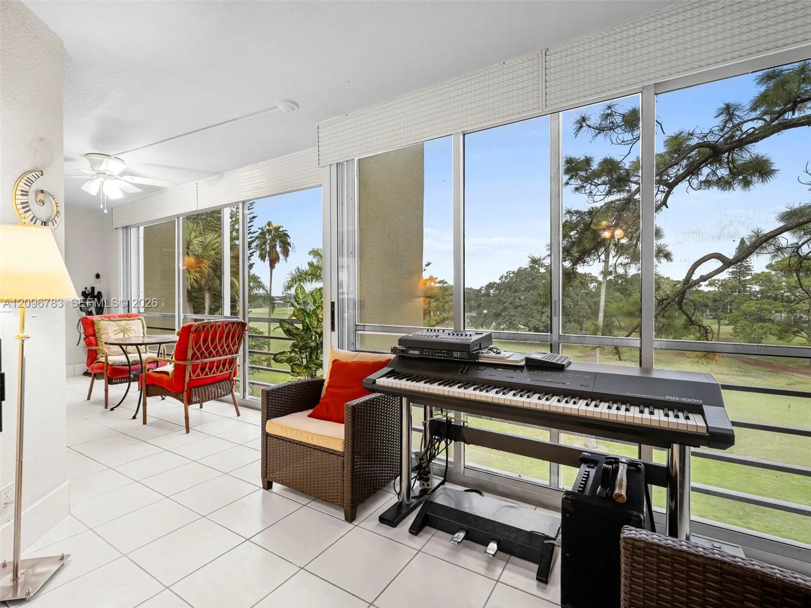 3661 Via Poinciana #401