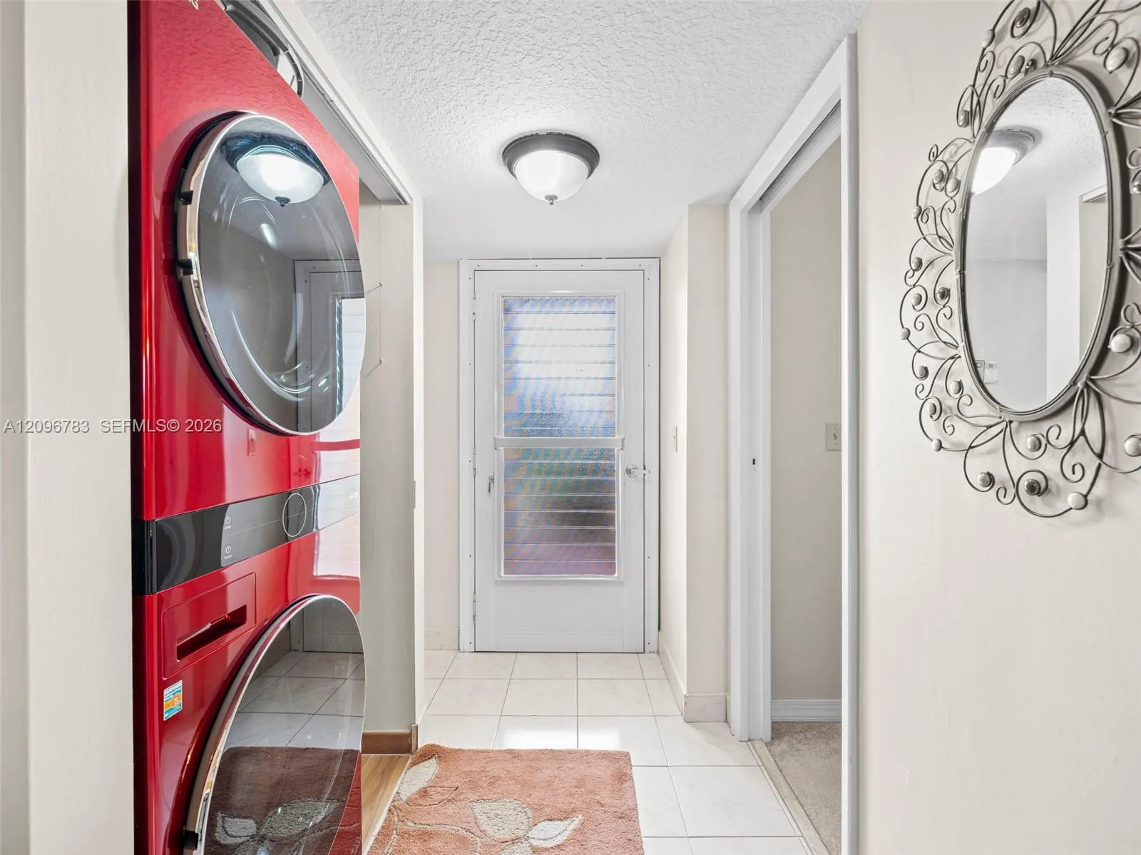 3661 Via Poinciana #401