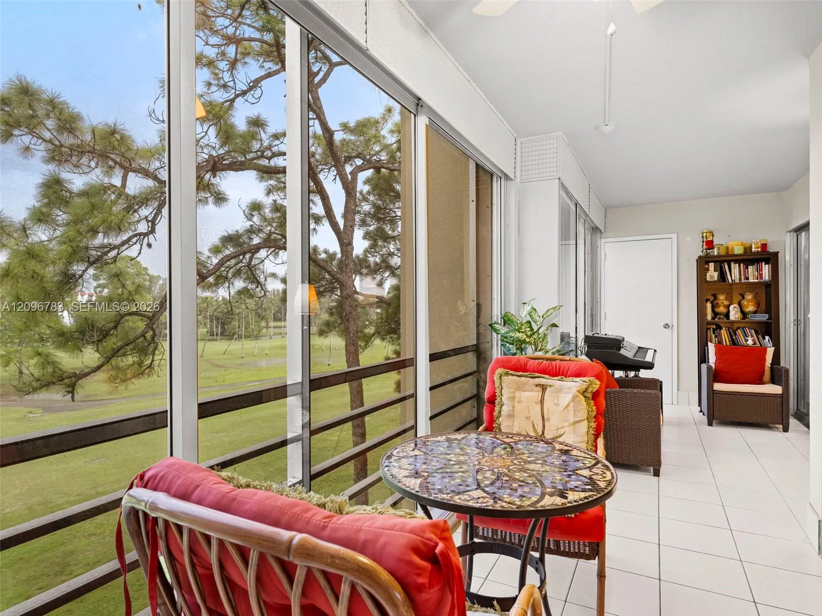 3661 Via Poinciana #401