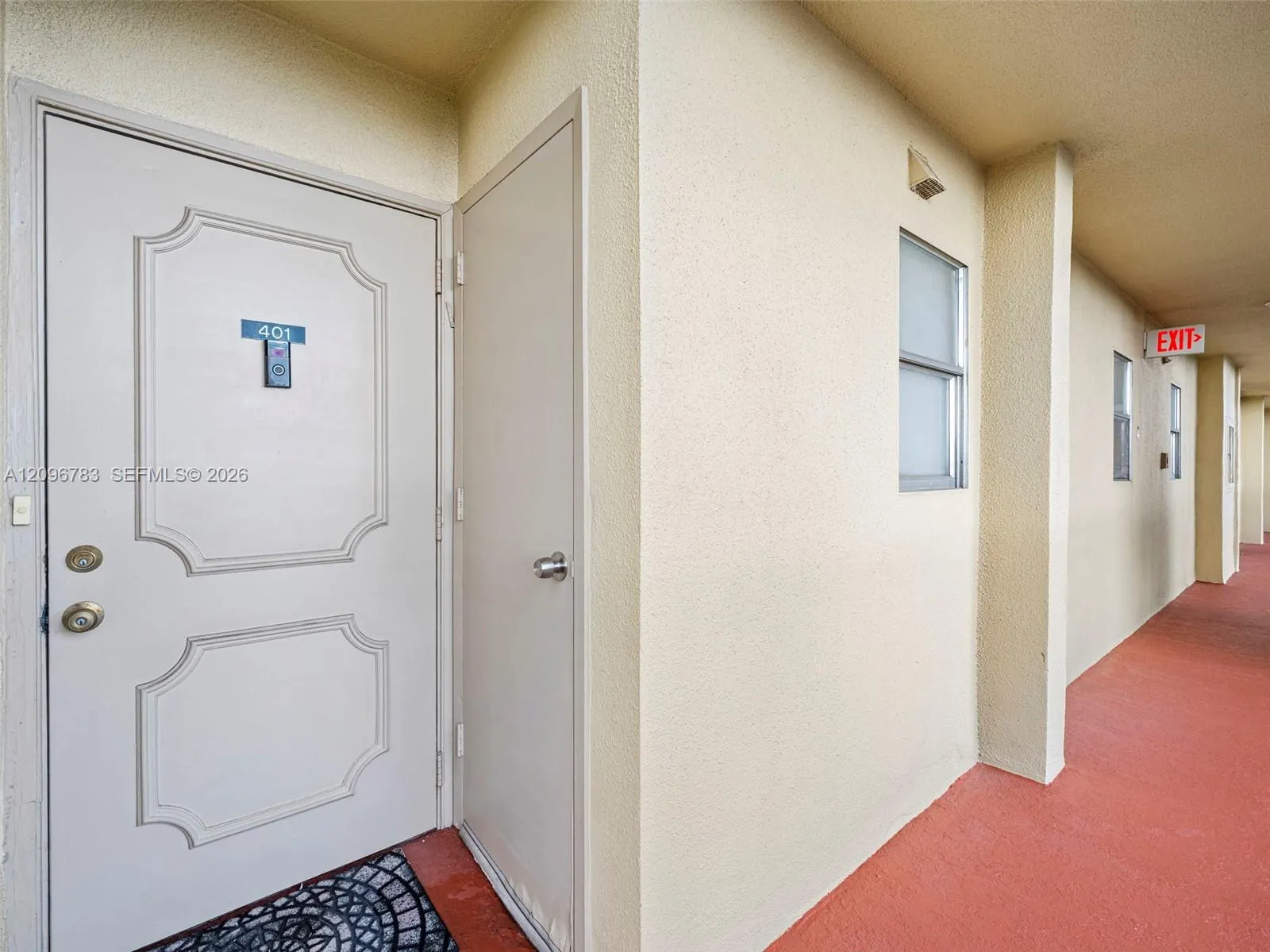 3661 Via Poinciana #401
