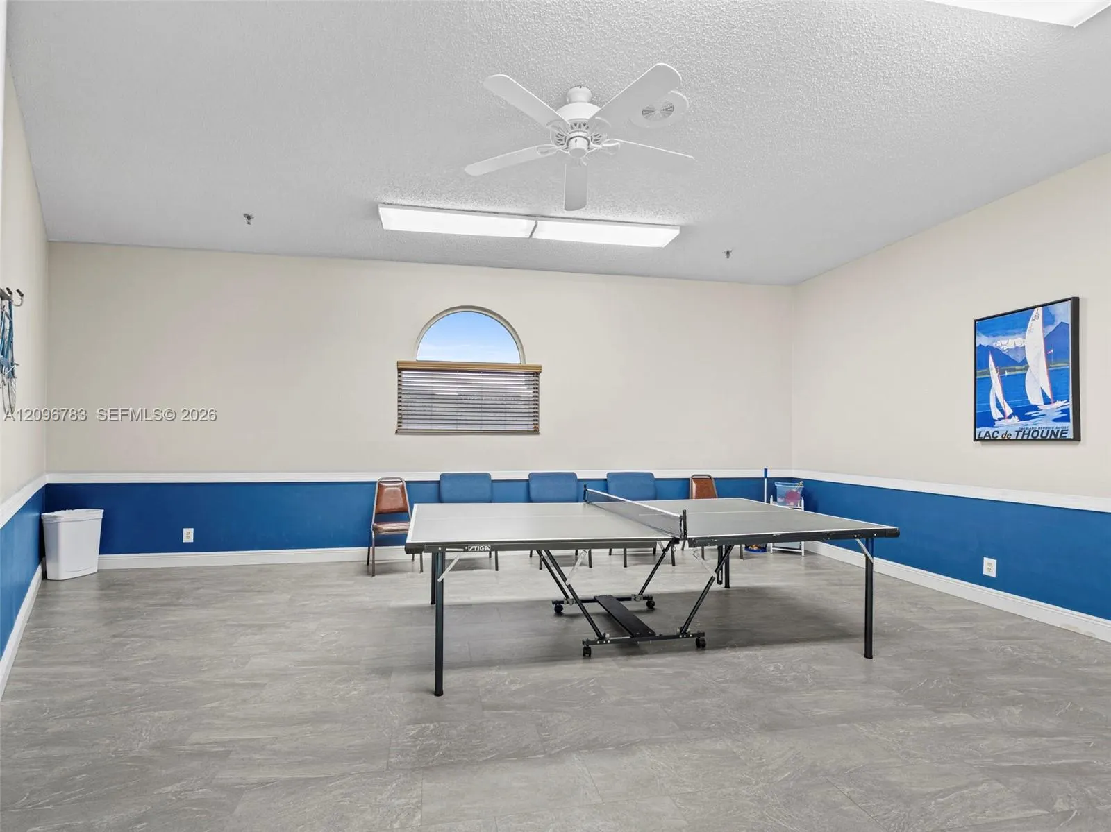 3661 Via Poinciana #401