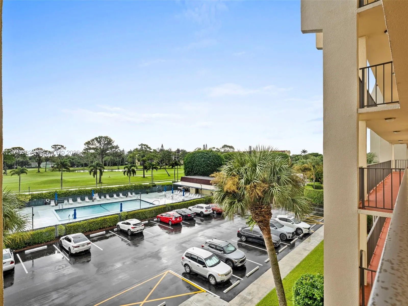 3661 Via Poinciana #401