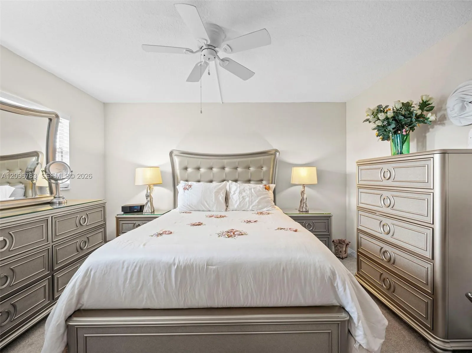 3661 Via Poinciana #401