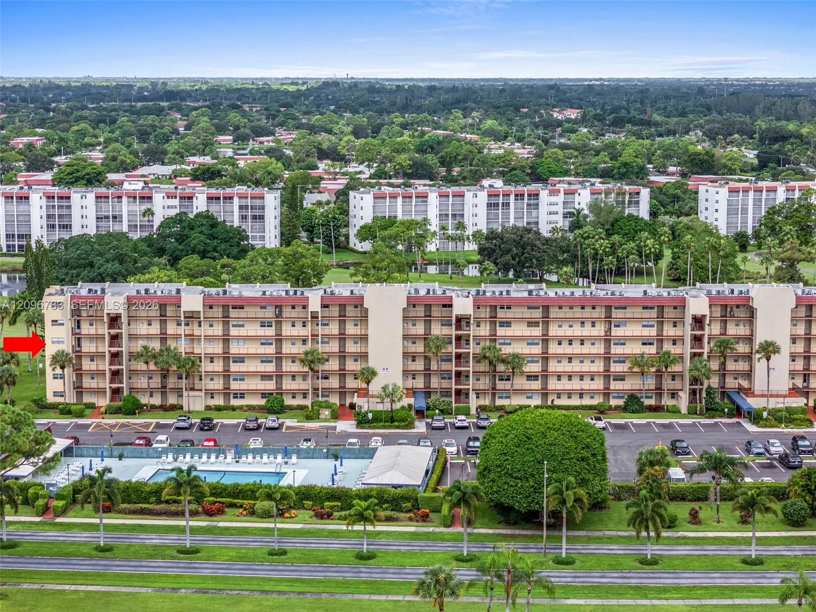 3661 Via Poinciana #401