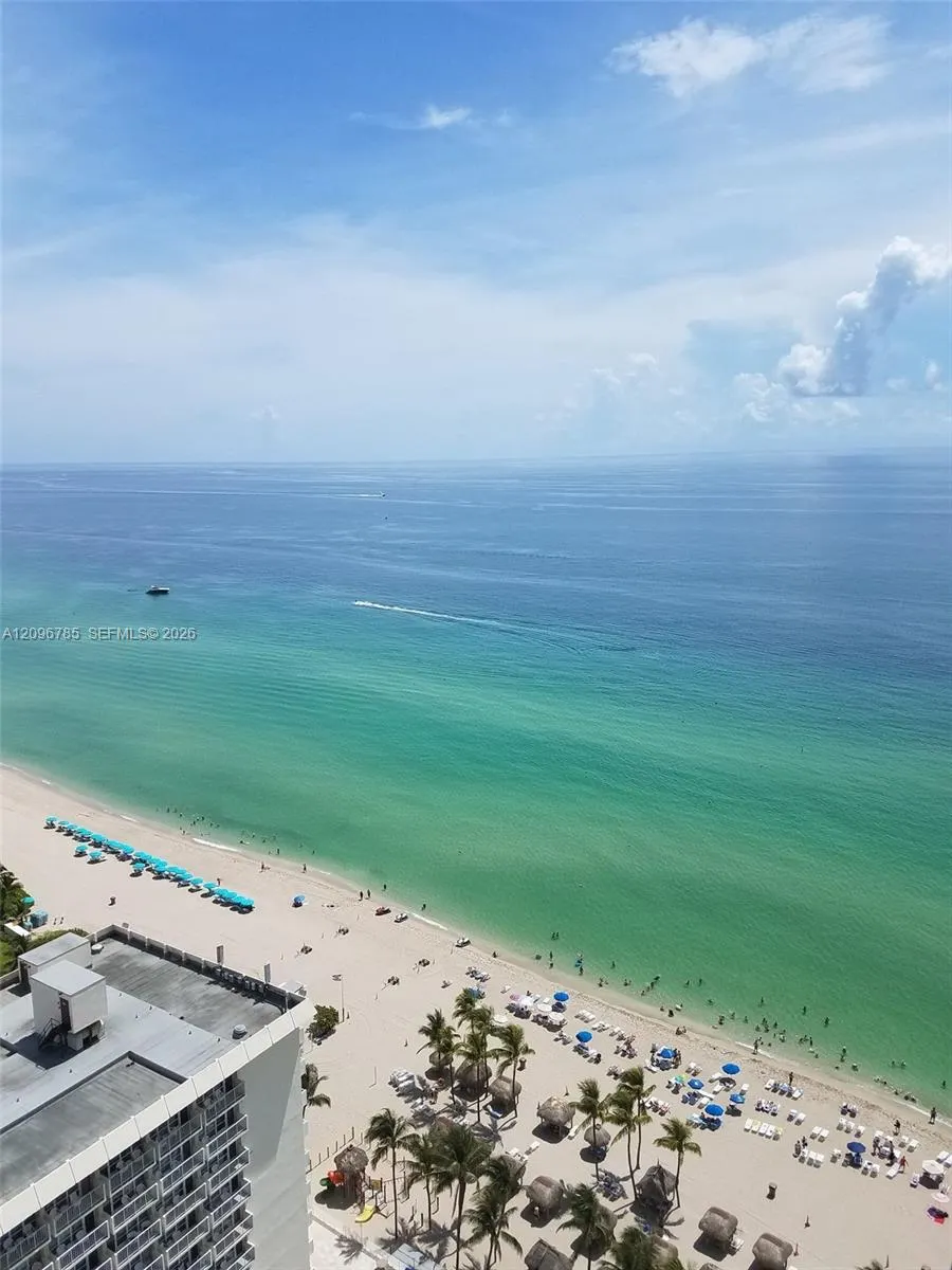 16699 Collins Avenue #2805