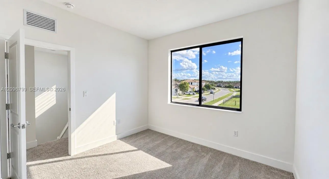 5543 Cassidy Lane