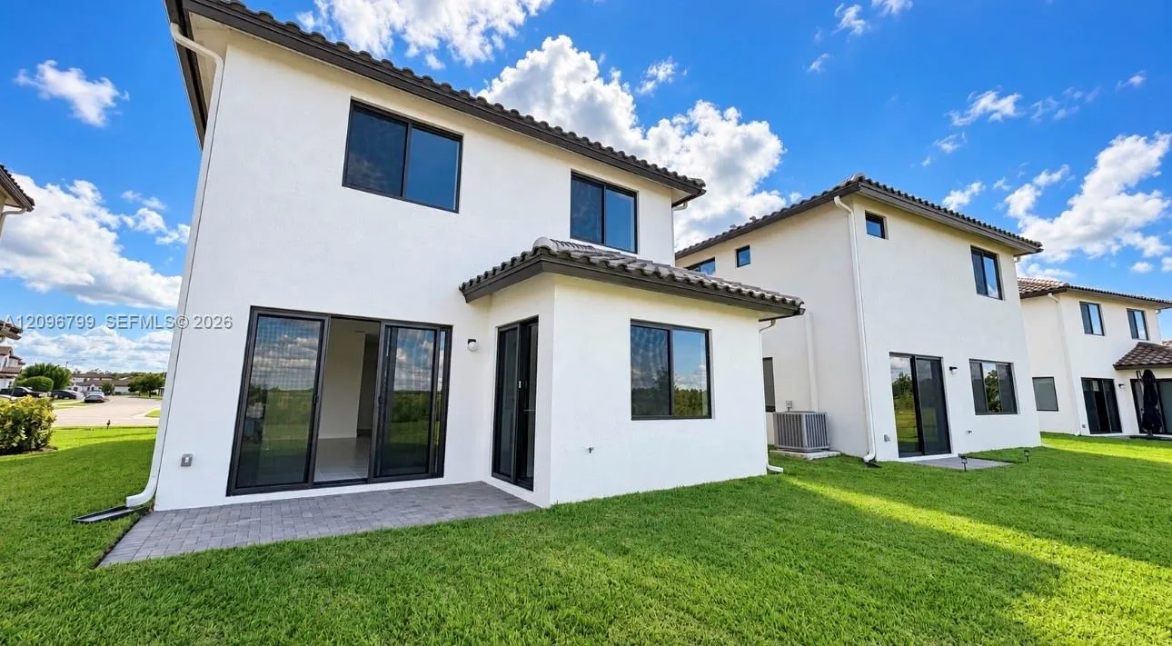 5543 Cassidy Lane
