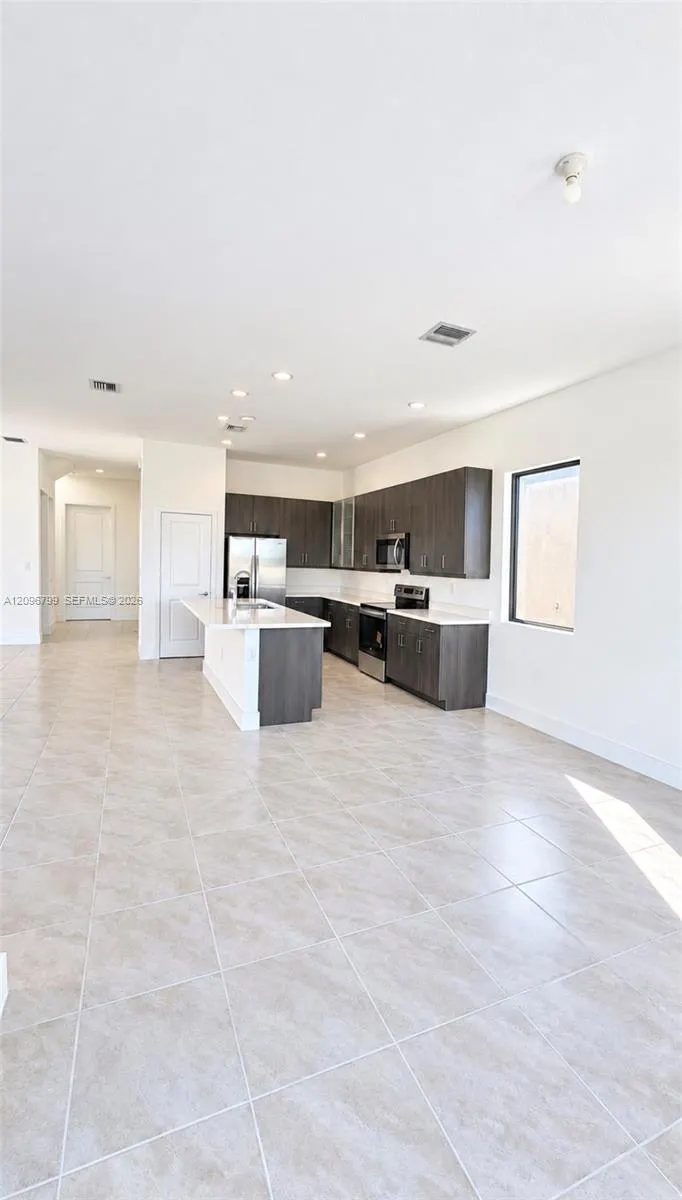 5543 Cassidy Lane