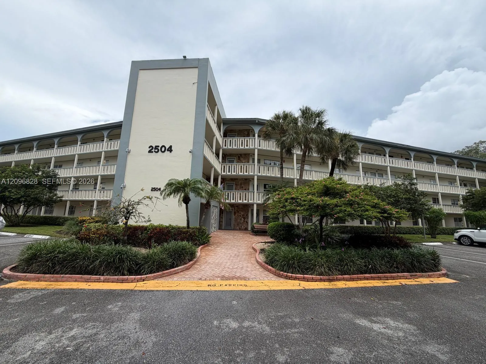 2504 Antigua Terrace #H3