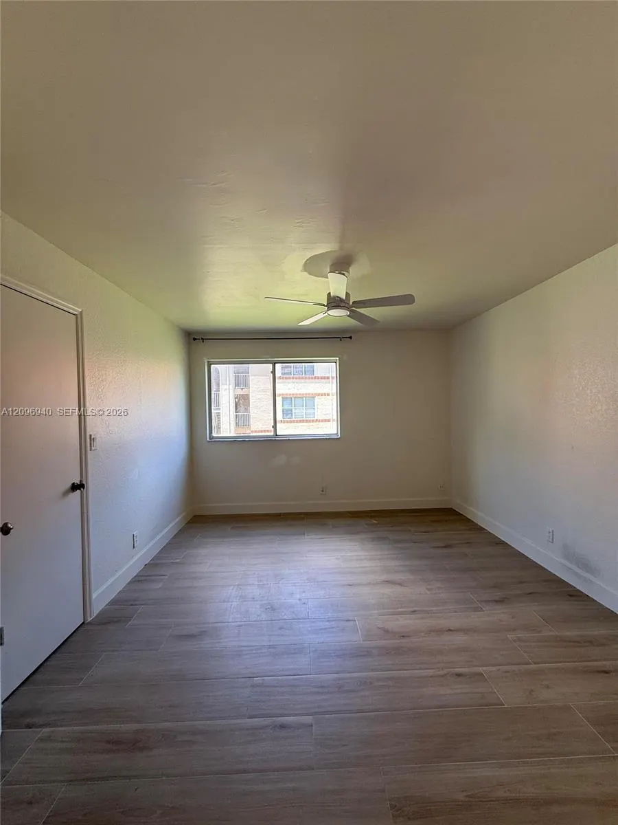 3450 N Pinewalk Drive N #421