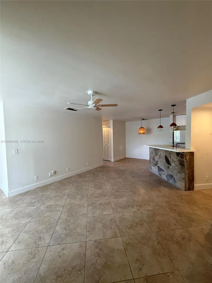 3450 N Pinewalk Drive N #421