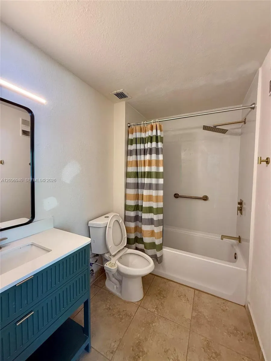3450 N Pinewalk Drive N #421