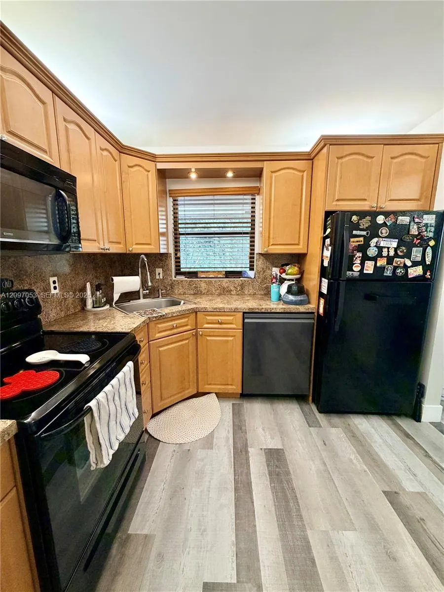 3171 Cocoplum Circle #3382
